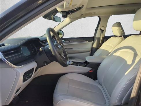 Used 2022 Jeep Grand Cherokee L Overland AWD/4WD image 11