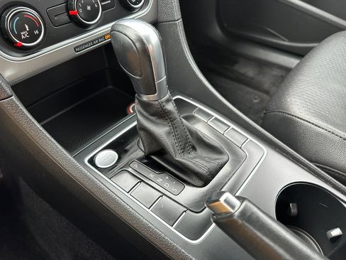 Used 2015 Volkswagen Passat 1.8T Limited Edition image 40