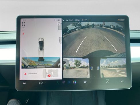 Used 2021 Tesla Model Y Long Range AWD/4WD image 15