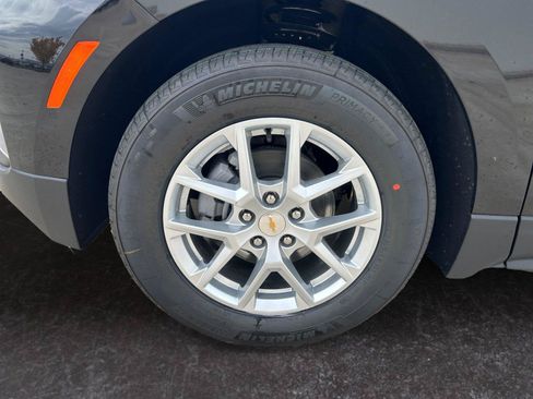 Used 2024 Chevrolet Equinox LT FWD image 15