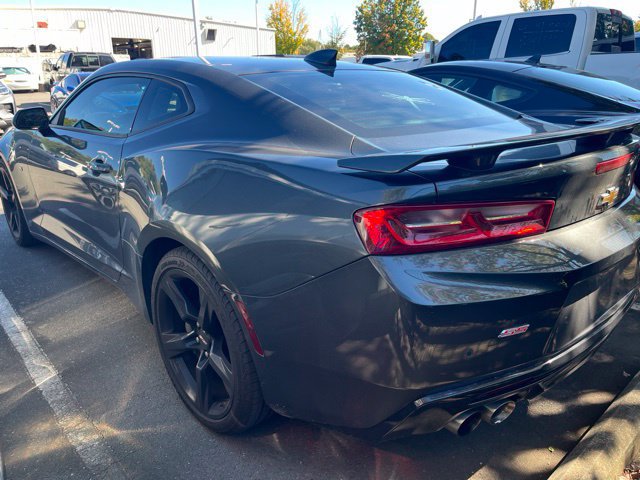 Used 2017 Chevrolet Camaro SS RWD image 4