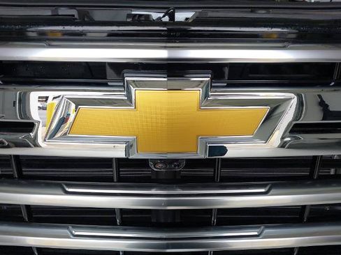 New 2026 Chevrolet Silverado 3500 High Country w/ High Country Premium Package AWD/4WD image 31