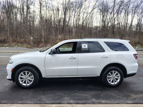 Certified 2024 Dodge Durango SXT image 4