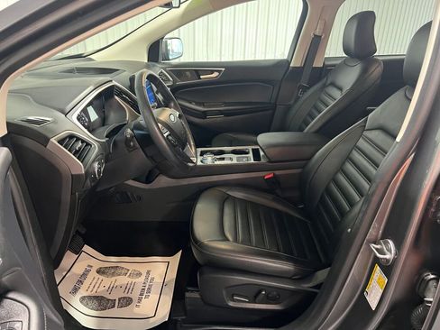 Used 2021 Ford Edge SEL w/ Cargo Accessory Package image 5