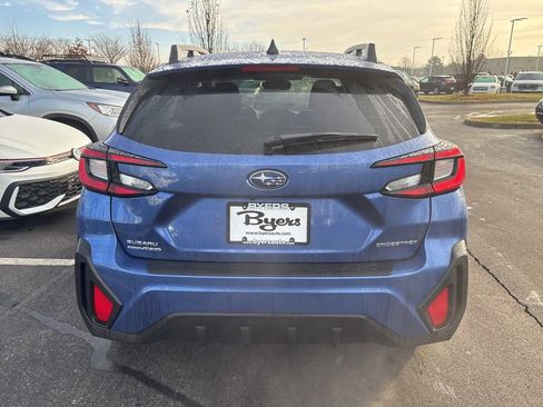 Certified 2025 Subaru Crosstrek 2.0i Premium image 4