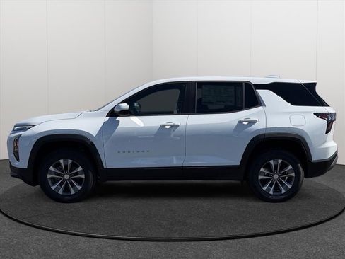 New 2026 Chevrolet Equinox LT AWD/4WD image 2