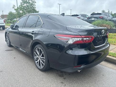 Used 2023 Toyota Camry XLE FWD image 4