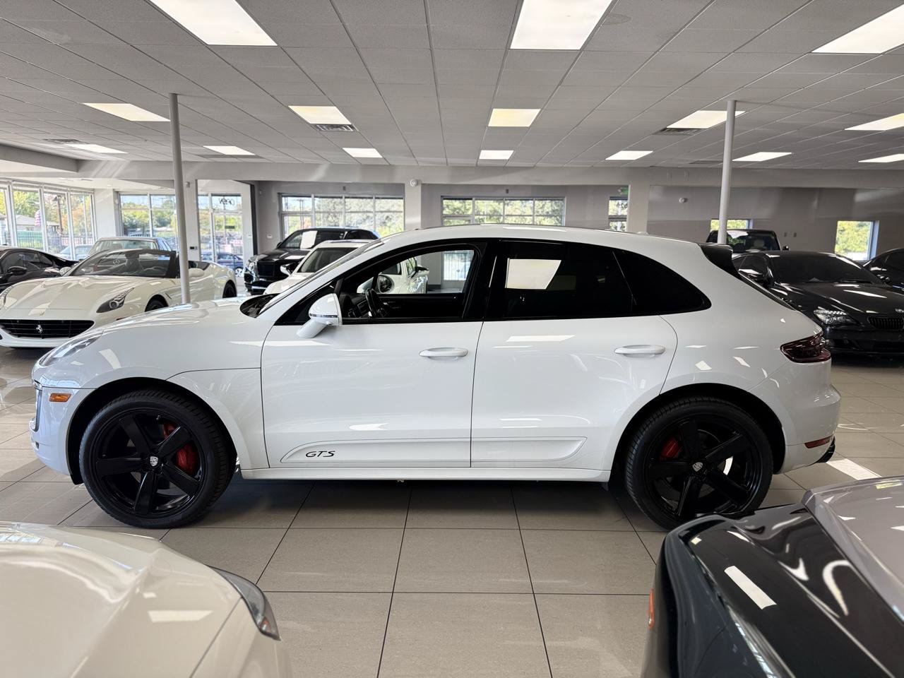Used 2017 Porsche Macan GTS AWD/4WD image 5