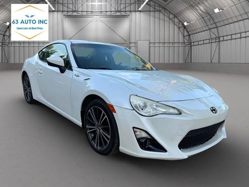 Used 2013 Scion FR-S RWD image 7