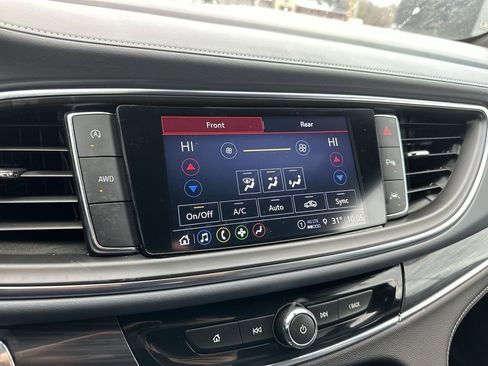 Used 2024 Buick Enclave Essence w/ Sport Touring Edition image 16