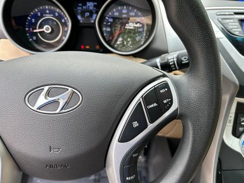 Used 2012 Hyundai Elantra GLS w/ Preferred Pkg 3 FWD image 19