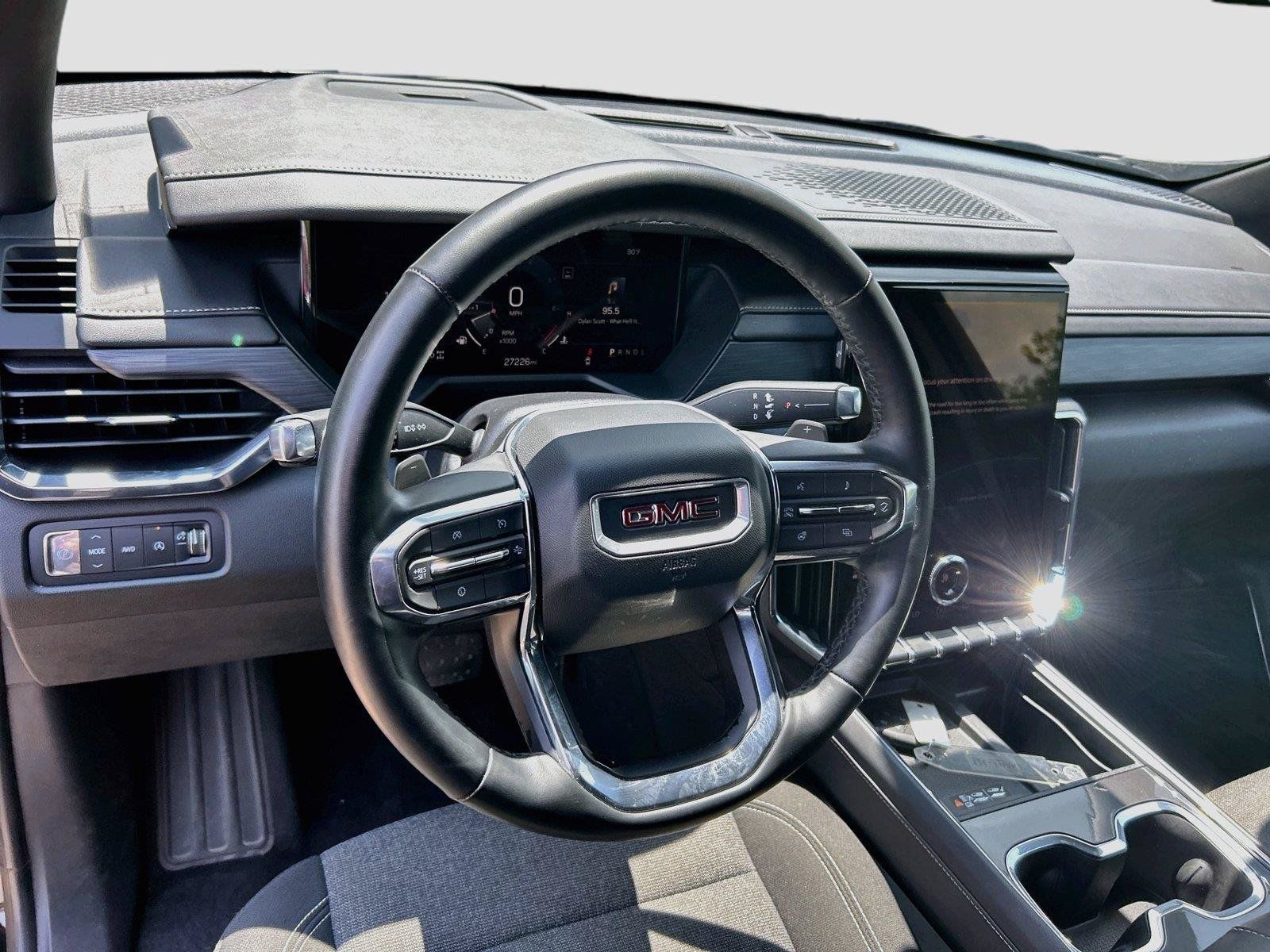 Used 2025 GMC Acadia Elevation AWD/4WD image 40
