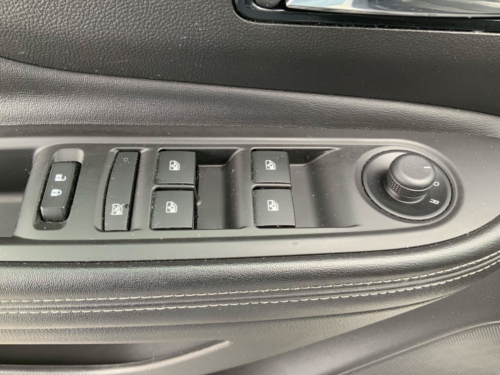 Used 2018 Buick Encore Preferred FWD image 16