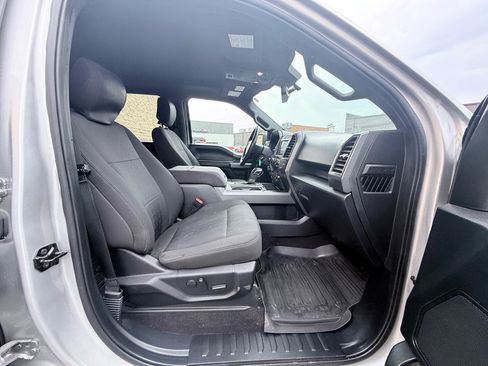 Used 2019 Ford F150 XLT w/ Equipment Group 302A Luxury AWD/4WD image 11