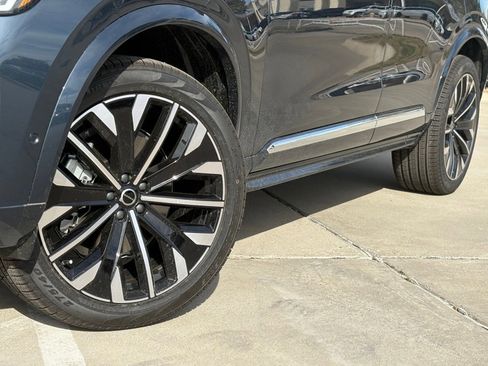 New 2026 Volvo XC90 B6 Ultra w/ Protection Package Premier image 9