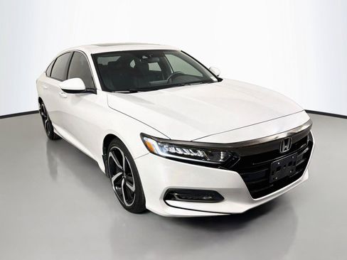 Used 2019 Honda Accord Sport image 3