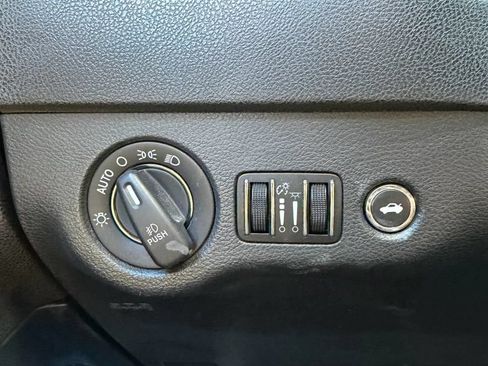 Used 2014 Dodge Charger R/T RWD image 24