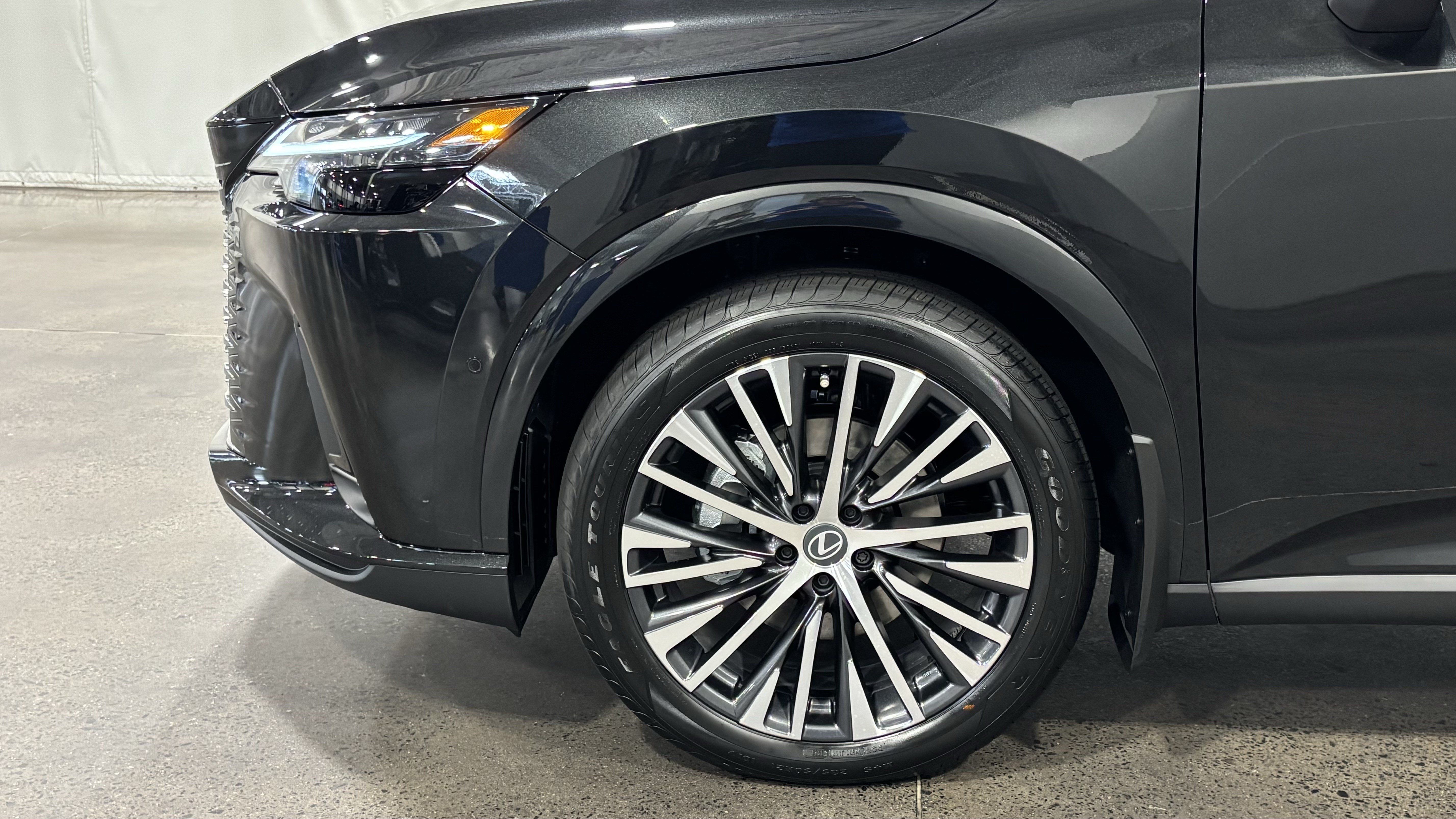 New 2026 Lexus RX 350 w/ Convenience Package AWD/4WD image 13