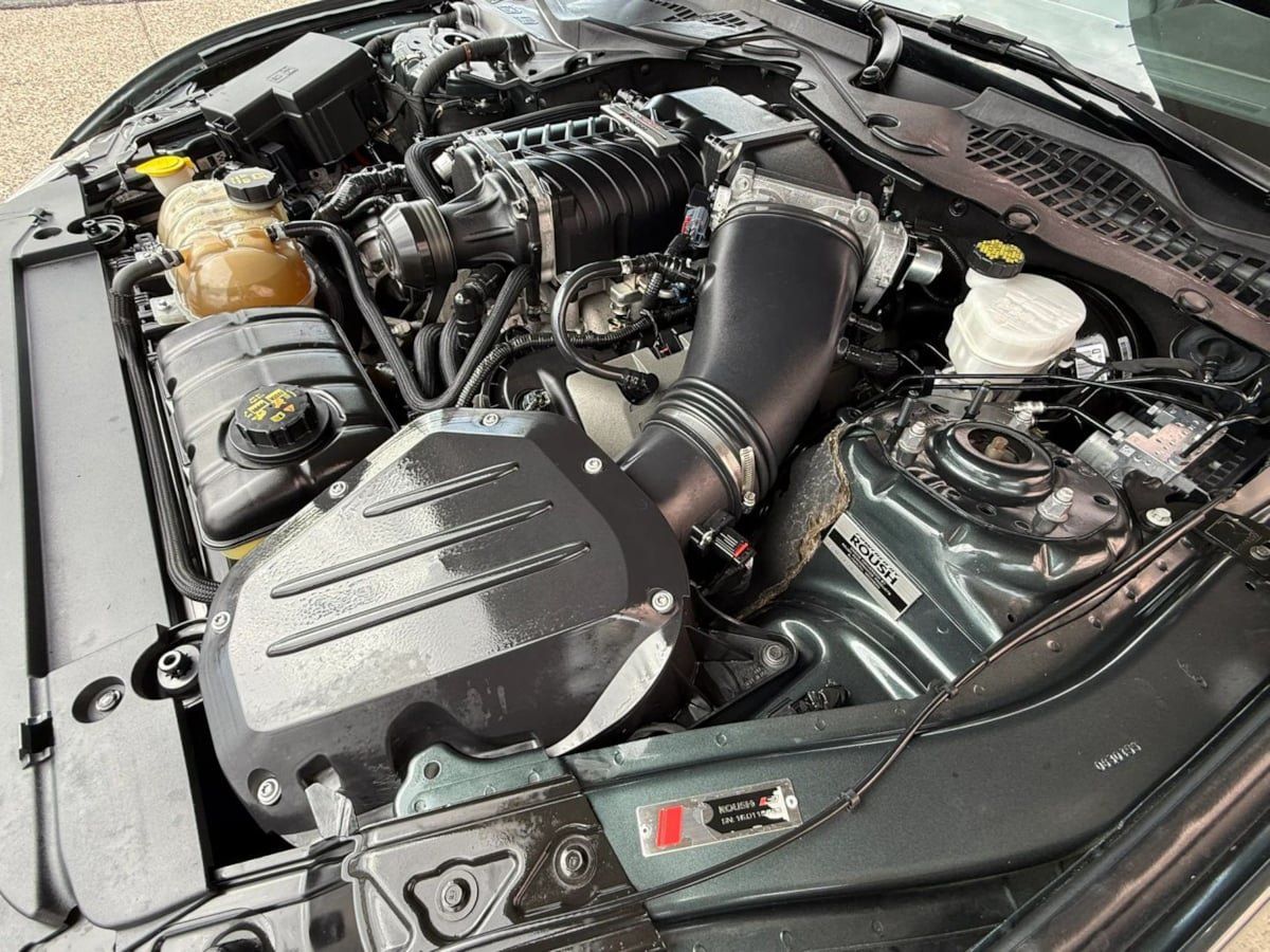 Used 2016 Ford Mustang GT Premium w/ Equipment Group 401A RWD image 23