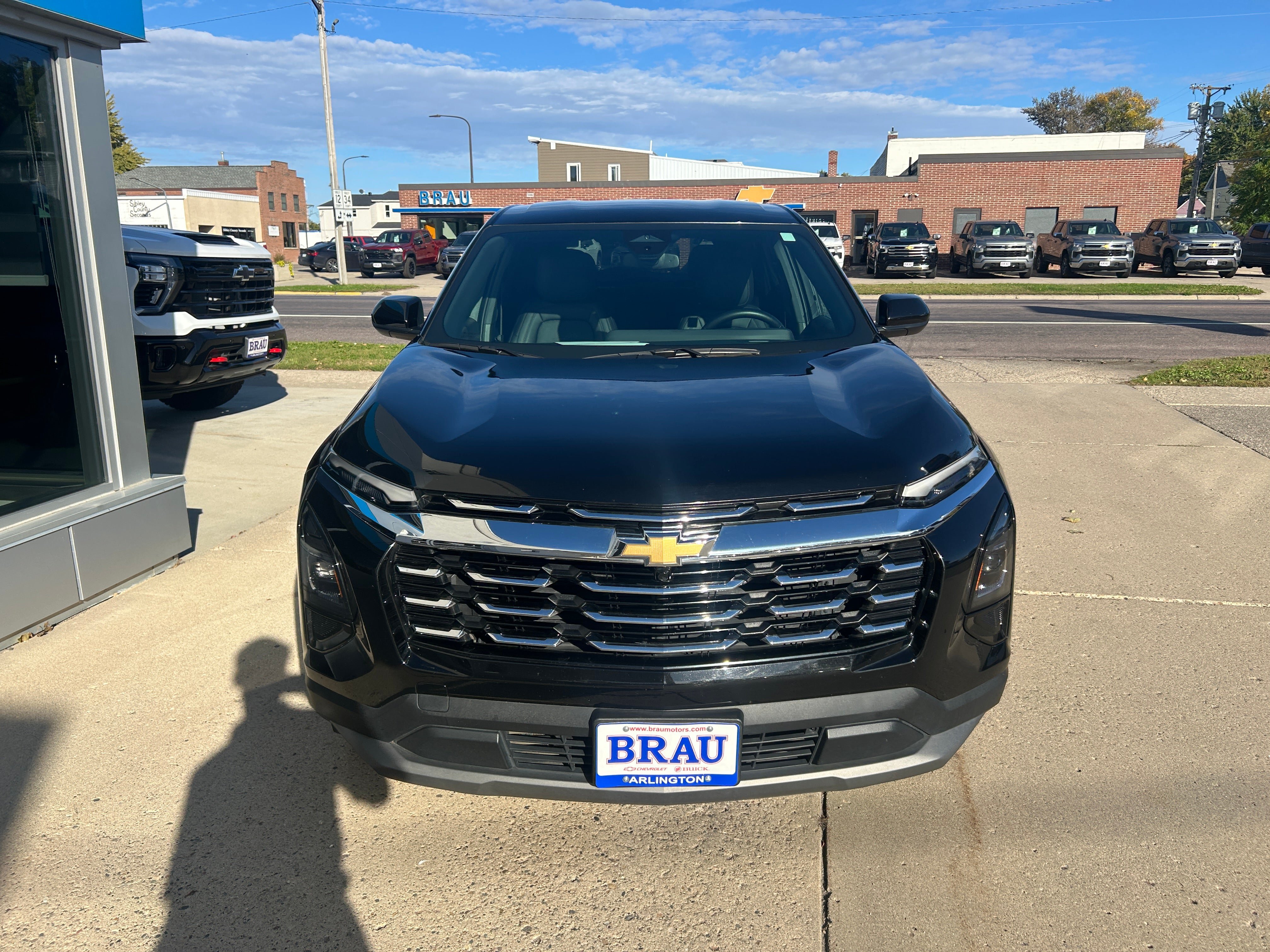 Used 2026 Chevrolet Equinox LT w/ Convenience Package II AWD/4WD image 3