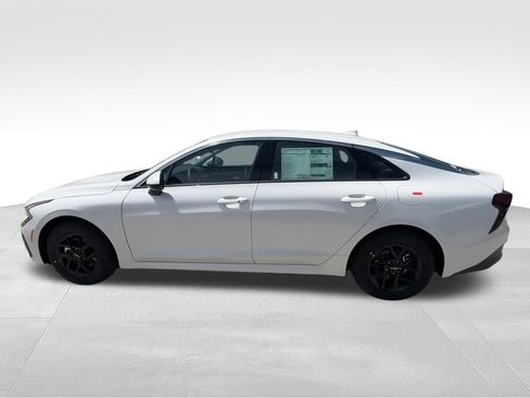 New 2026 Kia K5 LXS FWD image 5