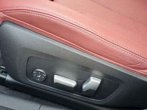 Used 2024 BMW i4 eDrive40 w/ Premium Package RWD image 7