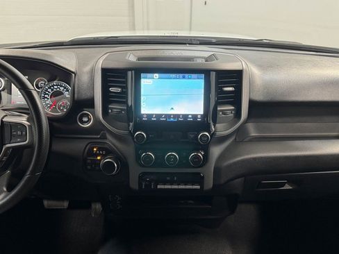 Used 2024 RAM 2500 Tradesman w/ Chrome Appearance Group image 18