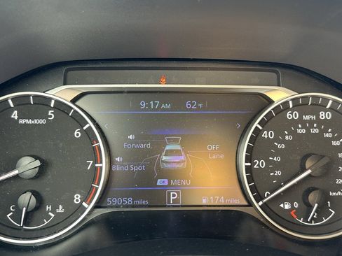 Used 2023 Nissan Altima 2.5 SR image 14