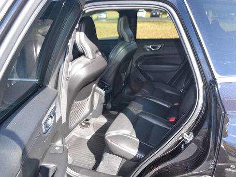 Used 2020 Volvo XC60 T6 Inscription w/ Protection Package Premier image 8