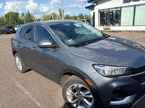 Used 2022 Buick Encore GX Preferred w/ Cold Weather Comfort Package AWD/4WD image 11