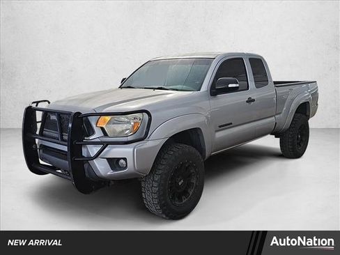 Used 2013 Toyota Tacoma 4x4 Access Cab V6 w/ SR5 Pkg image 1