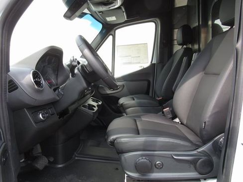 New 2025 Mercedes-Benz Sprinter 2500 image 10