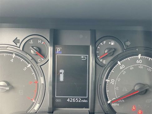 Used 2022 Toyota 4Runner SR5 w/ Wilderness Package (TMS) image 15