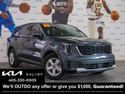 Used 2025 Kia Sorento LX