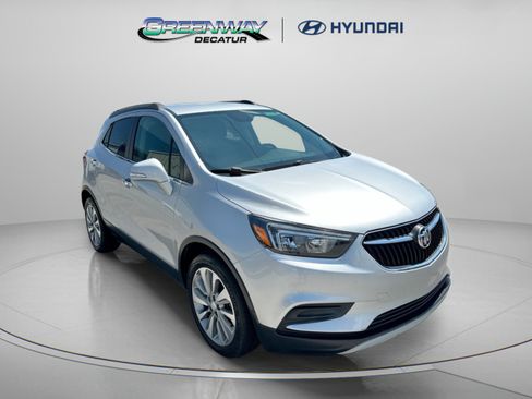 Used 2018 Buick Encore Preferred FWD image 2