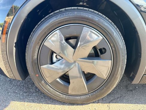 Used 2024 Toyota Prius Limited image 10