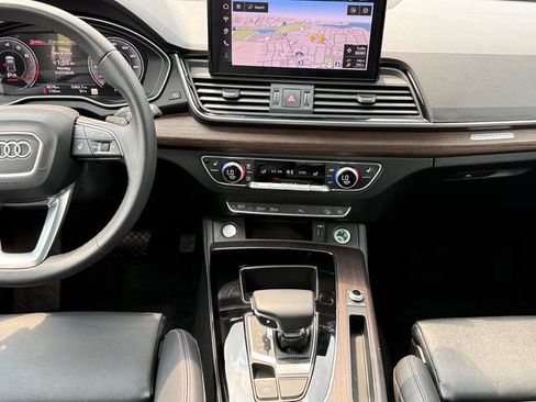 Used 2025 Audi Q5 2.0T Premium Plus AWD/4WD image 16