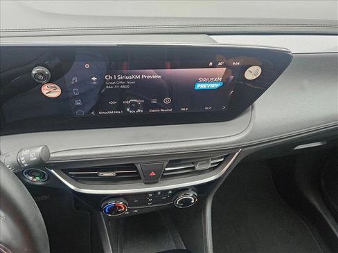 Used 2024 Buick Encore GX Sport Touring image 13