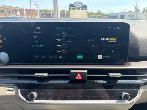 New 2026 Kia Sportage EX w/ EX Panorama Roof Package image 32