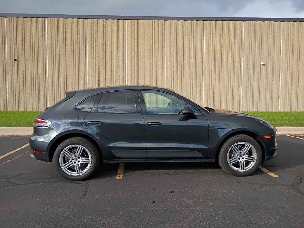 Certified 2021 Porsche Macan AWD/4WD image 8