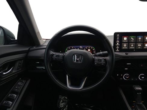 Used 2023 Honda Accord Touring image 12
