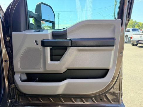Used 2017 Ford F350 XL w/ STX Appearance Package AWD/4WD image 38