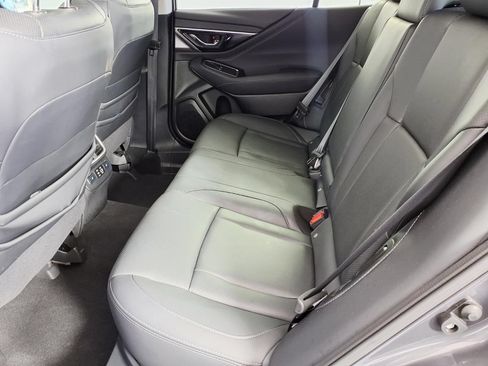 Used 2025 Subaru Outback Touring AWD/4WD image 10
