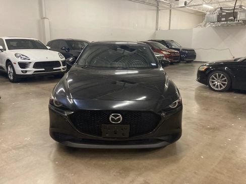 Used 2019 MAZDA MAZDA3 Hatchback w/ Premium Package FWD image 5