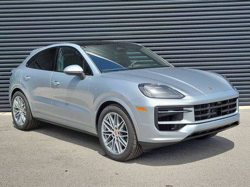 New 2026 Porsche Cayenne Coupe AWD/4WD image 9