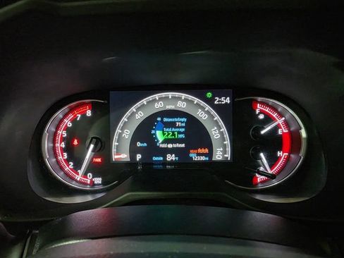 Used 2024 Toyota RAV4 LE AWD/4WD image 17