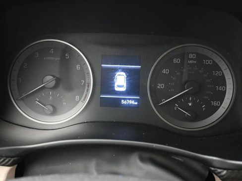 Used 2021 Hyundai Tucson SE image 12