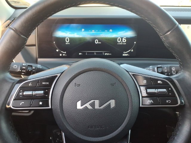 Used 2024 Kia Seltos EX AWD/4WD image 26