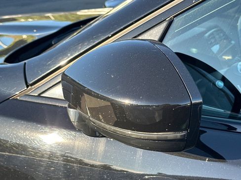 Used 2018 Jaguar F-PACE R-Sport image 15