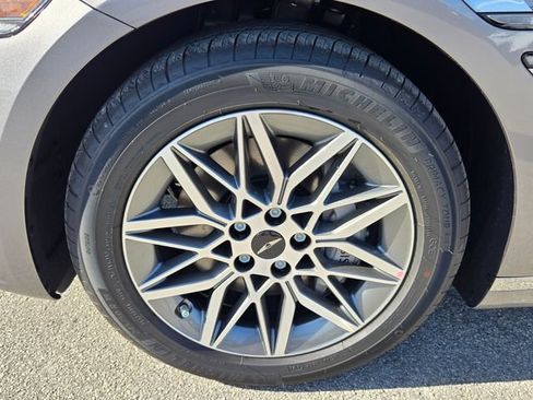 New 2026 Genesis G80 2.5T image 5